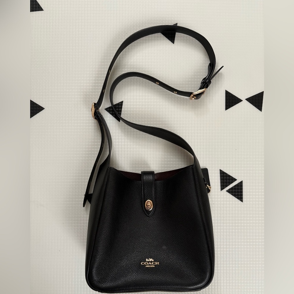 Coach Hadley Convertible Crossbody Bag - Black